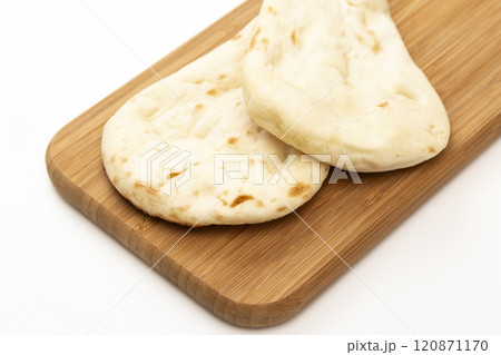 白背景にナン 120871170