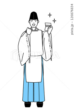 預金通帳を見て喜ぶ神社の神主、烏帽子と狩衣姿 預金通帳を見て喜ぶ神社の神主、烏帽子と狩衣姿 120876834