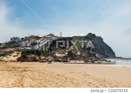 Praia de Monte Cl?rigo, Algarve, Portugal 120879238