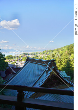 日本の広島県にある宮島、弥山の大聖院 日本の広島県にある宮島、弥山の大聖院 120881208