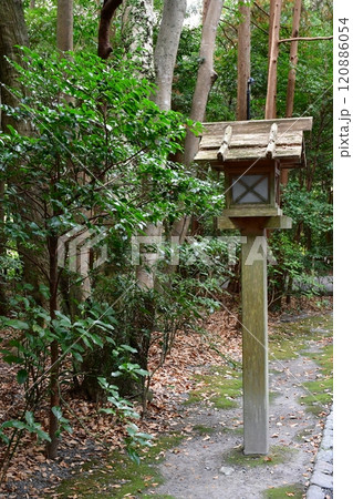晩秋の伊勢神宮外宮 晩秋の伊勢神宮外宮 120886054