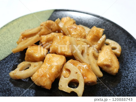 鶏むね肉とレンコンのおいしい甘辛炒め 鶏むね肉とレンコンのおいしい甘辛炒め 120888743