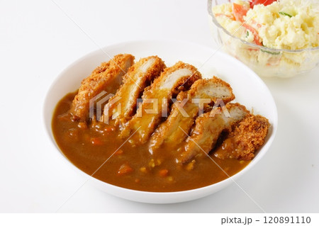 おいしそうなカツカレーライス 120891110
