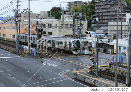 静岡鉄道　柚木駅付近を走るA3500形電車 120891167