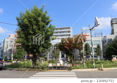 尼崎市　武庫之荘駅前広場 120892751