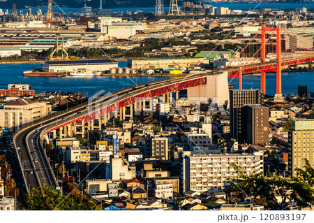 高塔山公園から若松戸畑の夕景【福岡県北九州市】 高塔山公園から若松戸畑の夕景【福岡県北九州市】 120893197