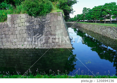 二条城 北大手門・北堀(京都府京都市) 二条城 北大手門・北堀(京都府京都市) 120894136