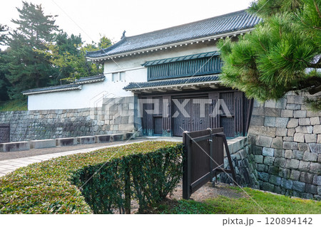 二条城　北大手門・北堀（京都府京都市） 120894142