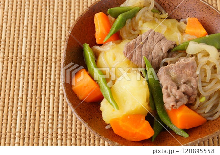 豚肉の肉じゃが 豚肉の肉じゃが 120895558