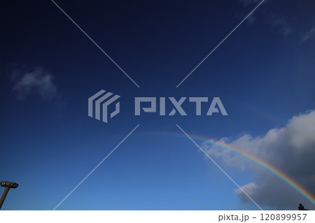 虹白い雲と青空 #虹 #レインボー #rainbow 虹白い雲と青空 #虹 #レインボー #rainbow 120899957