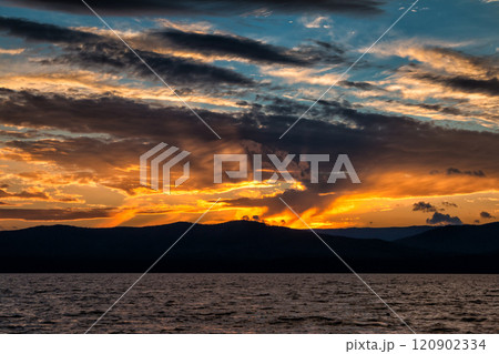 Scenic sunset on the lake 120902334