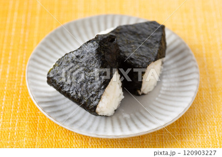 おにぎり おにぎり 120903227