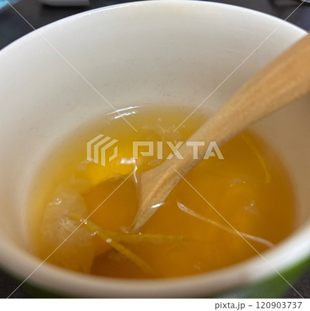 自家製のゆず茶 120903737