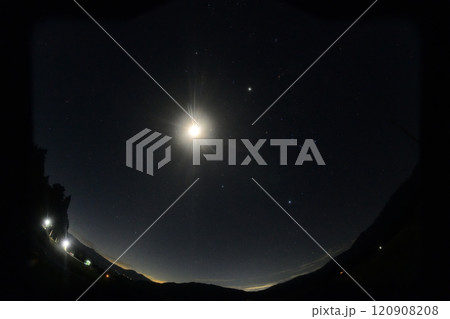 北杜市白州町、九月二十六日の未明の空に並ぶ月と火星と木星を囲む冬のダイヤモンド 北杜市白州町、九月二十六日の未明の空に並ぶ月と火星と木星を囲む冬のダイヤモンド 120908208