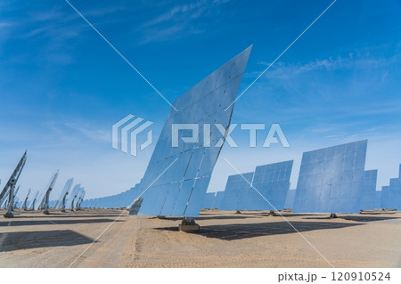 溶融塩タワー型太陽熱発電所 120910524