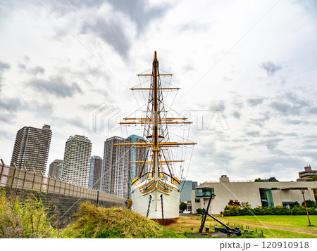 東京海洋大学に保存・展示されている、重要文化財「明治丸」 東京海洋大学に保存・展示されている、重要文化財「明治丸」 120910918