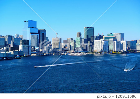 レインボーブリッジから見る晴海埠頭 築地市場方面 レインボーブリッジから見る晴海埠頭 築地市場方面 120911696