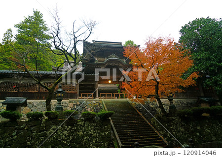 永平寺　初冬の中雀門　夕暮れ時 120914046
