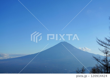 新道峠FUJIYAMAツインテラスからの富士山 新道峠FUJIYAMAツインテラスからの富士山 120914424