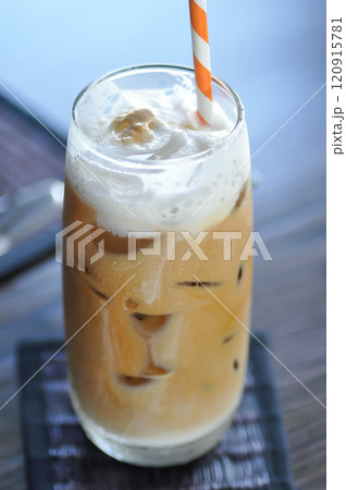 iced coffee or iced cappuccino, coffee 120915781