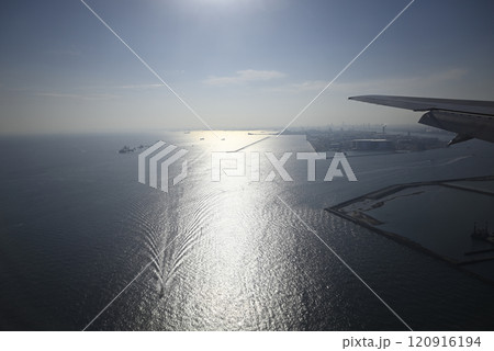 羽田空港、着陸前、空撮 羽田空港、着陸前、空撮 120916194