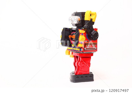レトロなブリキ製のロボット 120917497