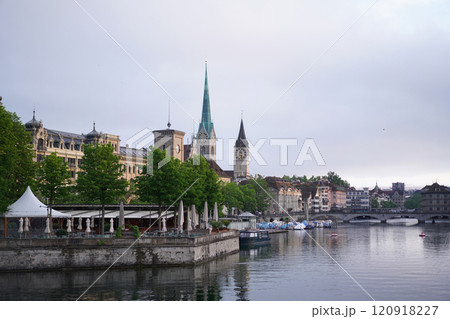 スイス・チューリッヒの街並み スイス・チューリッヒの街並み 120918227