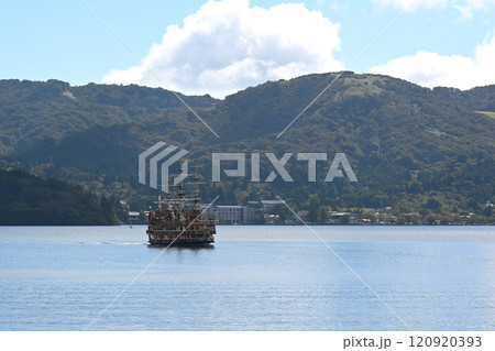 箱根 芦ノ湖の景色 箱根 芦ノ湖の景色 120920393
