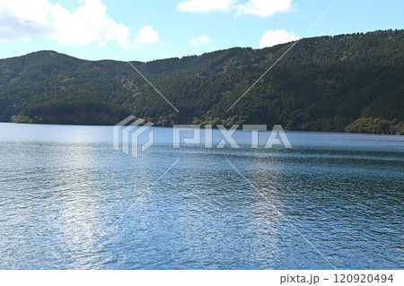箱根 芦ノ湖の景色 箱根 芦ノ湖の景色 120920494