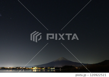 大石公園における富士夜景 <河口湖> 大石公園における富士夜景 <河口湖> 120922521