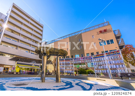 日本の東京都市景観 JR東日本 埼京線 板橋駅などを望む=7日 日本の東京都市景観 JR東日本 埼京線 板橋駅などを望む=7日 120924874