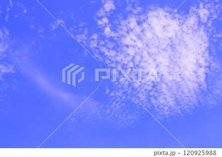 青空と白い雲(背景素材) 青空と白い雲(背景素材) 120925988