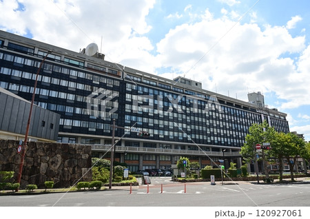地方公共団体・岡山県庁の外観 地方公共団体・岡山県庁の外観 120927061