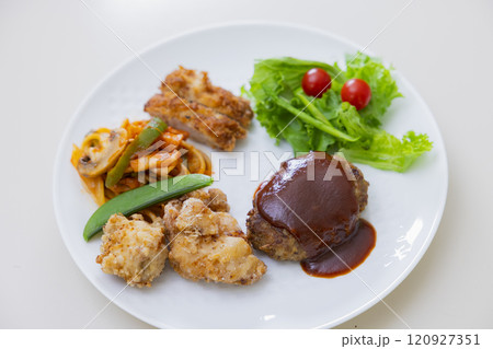 料理のプレート 120927351