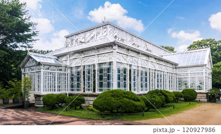 Grand Greenhouse in Changgyeonggung Palace, Seoul, the first Western-style greenhouse in South Korea. Grand Greenhouse in Changgyeonggung Palace, Seoul, the first Western-style greenhouse in South Korea. 120927986