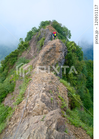 長野、戸隠山登山道の難所、剣の刃渡り 長野、戸隠山登山道の難所、剣の刃渡り 120931117