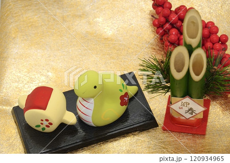 2025 巳年飾り 2025 巳年飾り 120934965