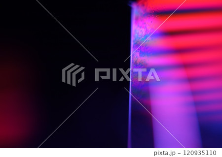 Red and blue fluid reflections on black background, liquid abstraction, colour waves, deep dark backgrounds, geometric water shapes 120935110