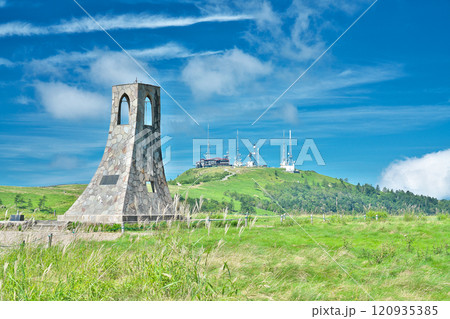 【美ヶ原高原 美しの塔】 長野県小県郡長和町和田野々入 120935385