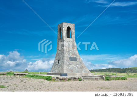 【美ヶ原高原 美しの塔】 長野県小県郡長和町和田野々入 120935389