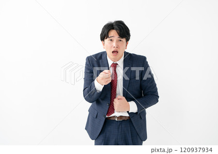 ビジネスマン 男性 ポジティブ ビジネスマン 男性 ポジティブ 120937934