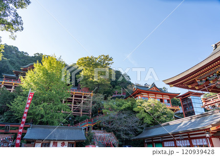 佐賀県鹿島市 日本三大稲荷の一つ祐徳稲荷神社の本殿 佐賀県鹿島市 日本三大稲荷の一つ祐徳稲荷神社の本殿 120939428