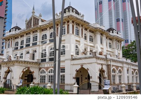マレーシア・クアラルンプールのオールドタウン　Old Chartered Bank Building 120939546