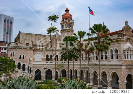 マレーシア・クアラルンプールの スルタン・アブドル・サマド・ビル マレーシア・クアラルンプールの スルタン・アブドル・サマド・ビル 120939583