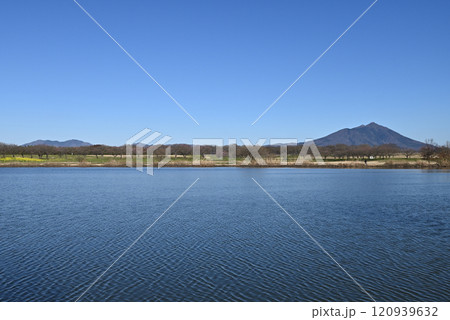 母子島遊水池、筑波山、茨城県 母子島遊水池、筑波山、茨城県 120939632