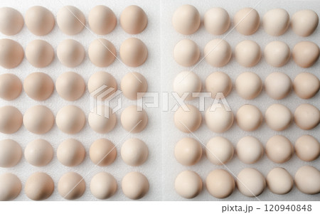 heap of white eggs 120940848