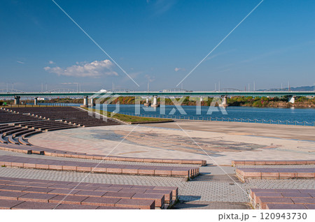 淀川アクアシアター　枚方大橋　大阪府枚方市 120943730