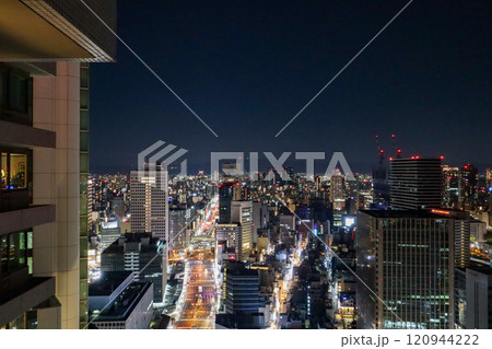 ザ・リッツ・カールトン大阪(The Ritz-Carlton)から見る大阪の夜景 ザ・リッツ・カールトン大阪(The Ritz-Carlton)から見る大阪の夜景 120944222