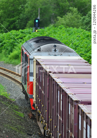 3番線 貨物列車 出発進行！ 120944266