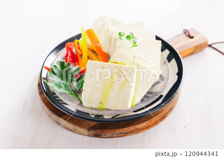 洋風堅とうふのサラダ 120944341